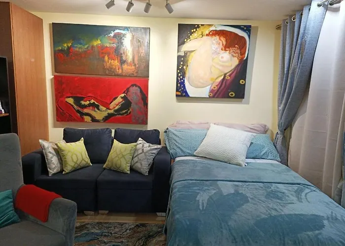 Apartment Mc Kinley Away From Manila